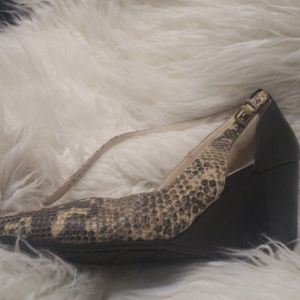 Cole Haan snakeskin pattern